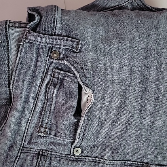 Madewell 9" High-Rise Skinny Jeans in Shaw Wash/ 30. - Picture 13 of 13